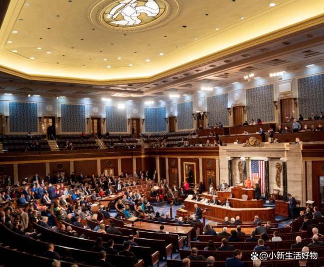 特朗普又赢了！停摆40天后，程序性投票通过临时拨款法案，美国政府即将重新开门！