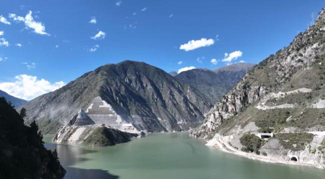 专家剖析红旗特大桥垮塌背后成因 高压气体溢出所致