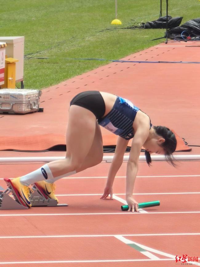 “北大田径甜妹”刘峡君首战全运会 顺利晋级决赛