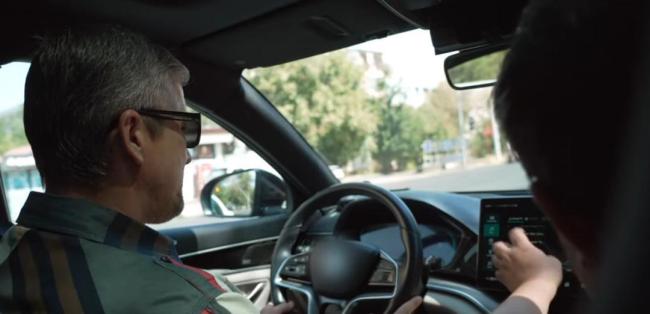 西方为何造谣中国能让汽车集体熄火 无稽之谈背后的真相