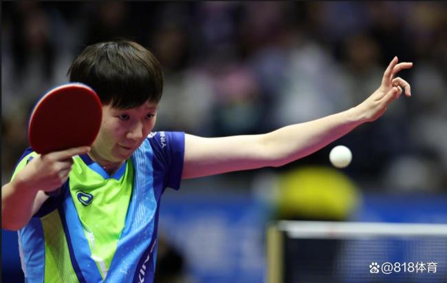 王曼昱被孙颖莎夸红温了！评价莎莎球技和发言都很全面，在强的过程中想着更强 良性竞争促成长