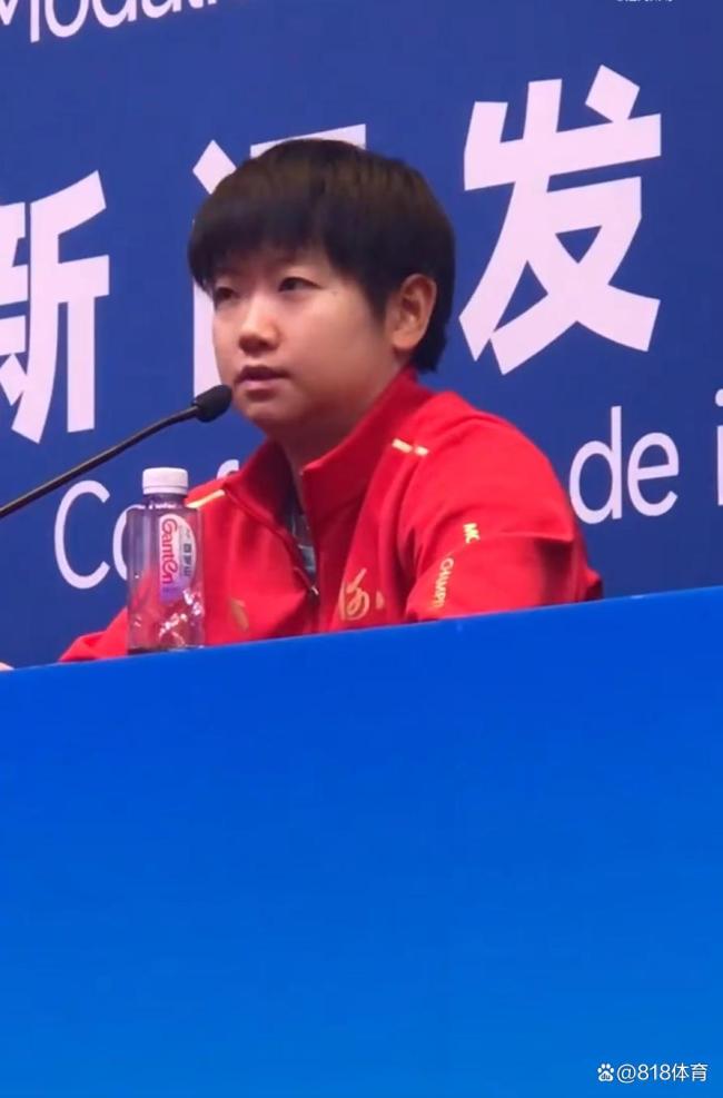 王曼昱被孙颖莎夸红温了！评价莎莎球技和发言都很全面，在强的过程中想着更强 良性竞争促成长