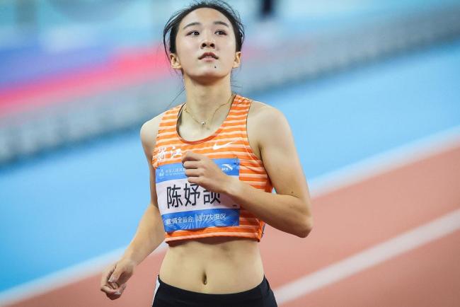 16岁陈妤颉破女子百米亚洲青年纪录