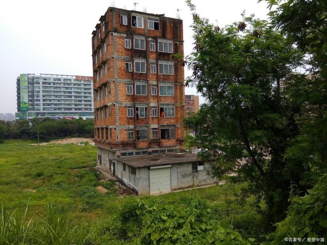 深圳一凶宅30人争抢699.8万拍出 价格优势胜心理阴影