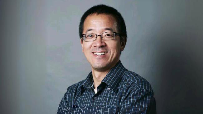 俞敏洪的“鸡汤”为何暖不了员工的心 南极美景与工位忙碌间的距离