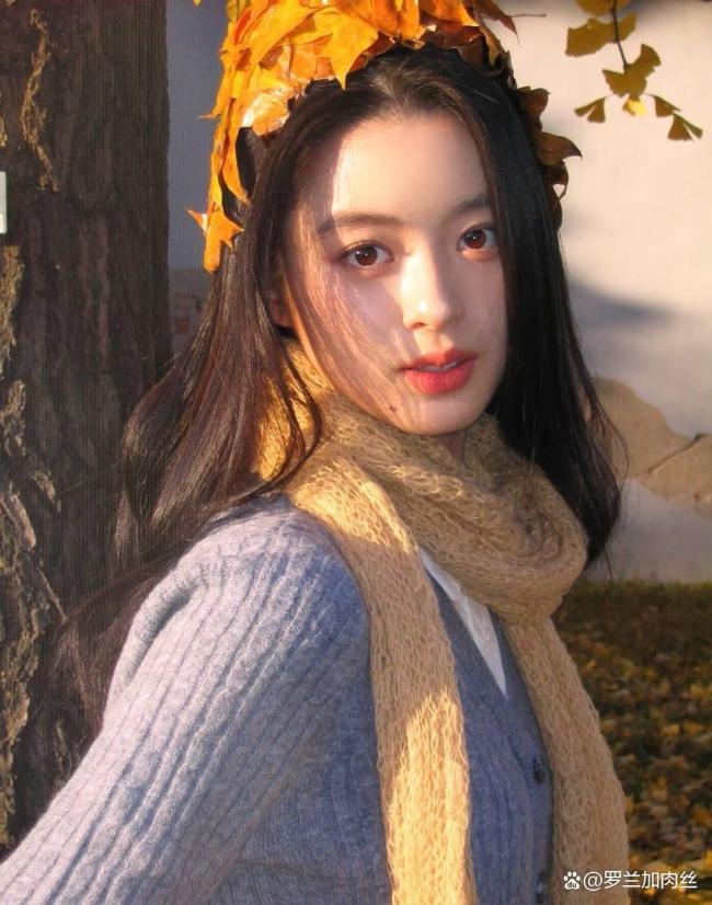 北海公园偶遇黄杨钿甜 文艺清新氛围感十足