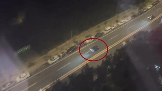 北京深夜街头惊现兰博基尼炸街 未成年人闹剧扰民