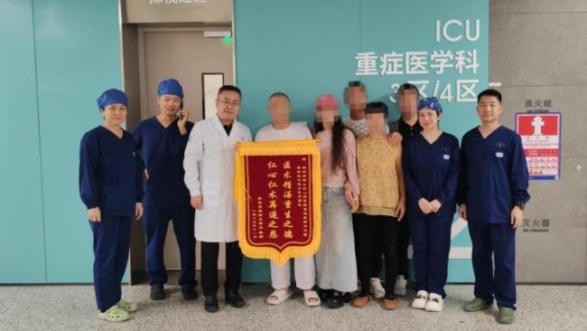 錯(cuò)把大理石拋光劑當(dāng)飲料男子險(xiǎn)喪命 心跳驟停26次