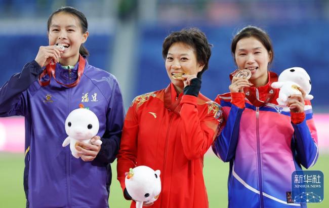 谈梦怡获得十五运会女子跳远金牌