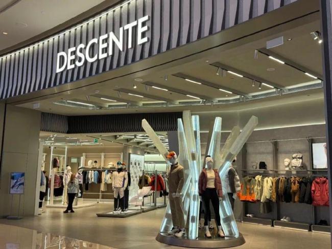 羽绒服迎来“涨价狂潮” 品牌高端化持续推高价格