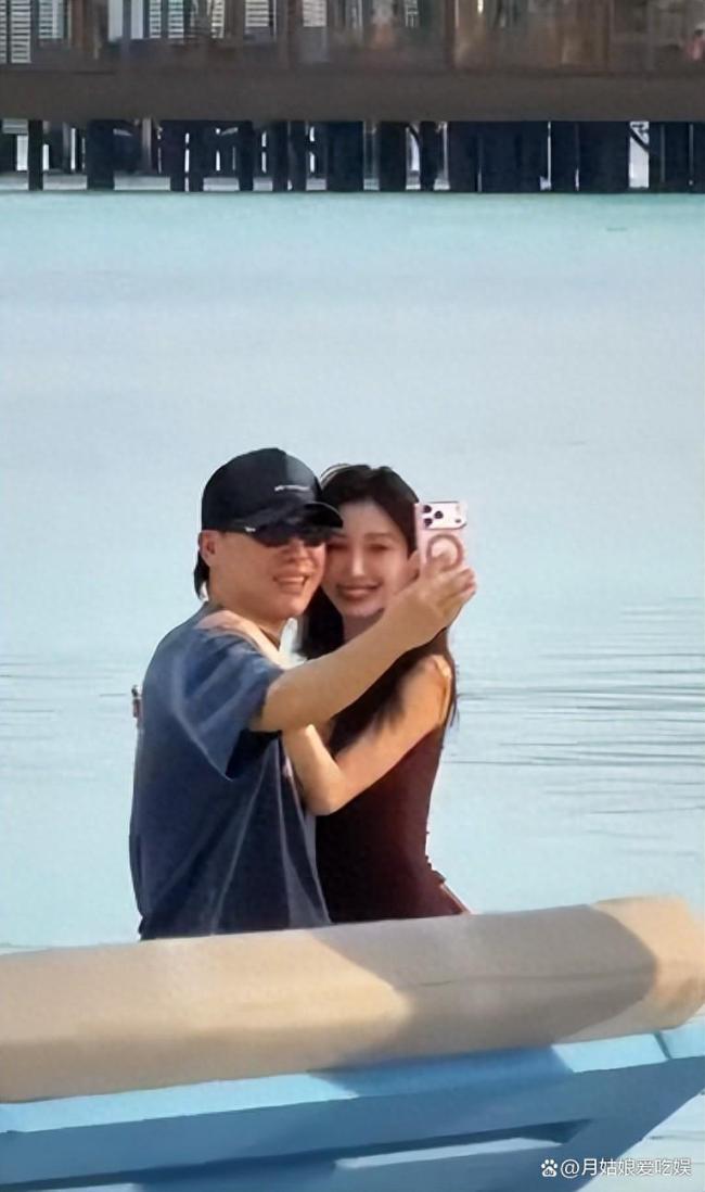 胡彦斌曾给易梦玲送咖啡 恋情曝光甜蜜互动