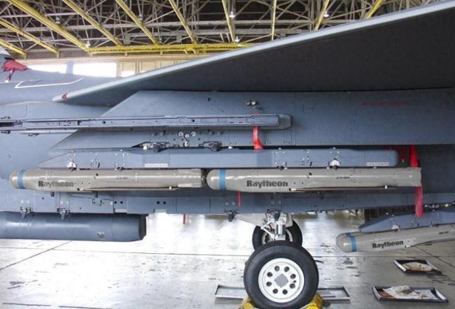 解放军四大战区发声，特朗普火上浇油，给中方带来一个动手的机会