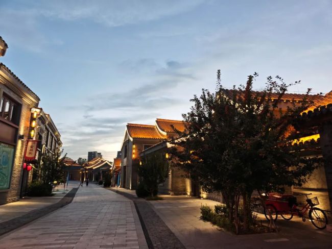 北京打工族:我賺的錢只敢在河北花