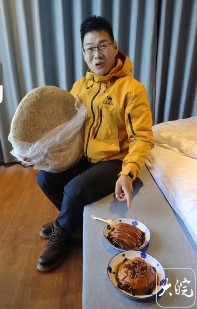 安徽亳州漢子41天荒野求生挺進(jìn)決賽 妻子千里驅(qū)車相見淚崩