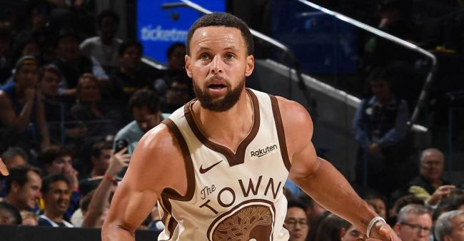 库里称赞小佩顿表现