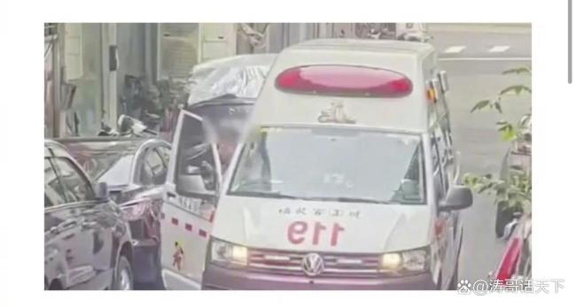 八旬母亲闷死52岁残疾儿子:50年守护终成悲剧