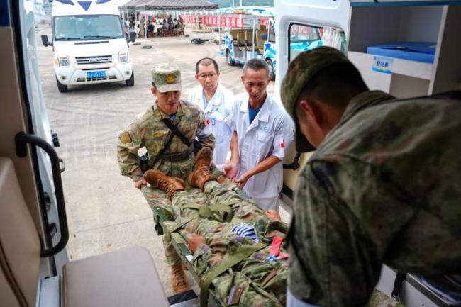 艦艇編隊“遭襲”！直擊後裝綜合保障演練現場