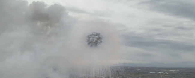 中部战区发布硬核“烟花秀”