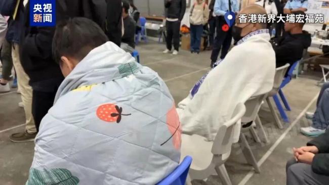 香港住宅楼火灾波及多栋大厦 已致44人遇难