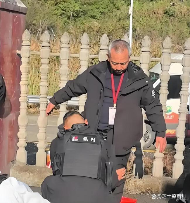 四川觀察挺進(jìn)荒野求生決賽核心區(qū) 細(xì)線藏匿改變命運(yùn)