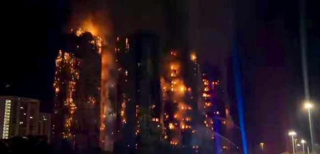 香港宏福苑火勢蔓延原因曝光 三重隱患疊加所致