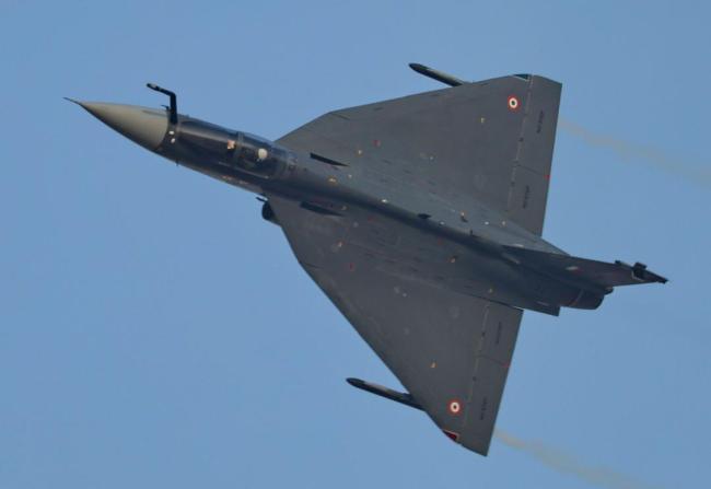 光辉战机在迪拜坠毁问题出在哪里 技术隐患浮出水面