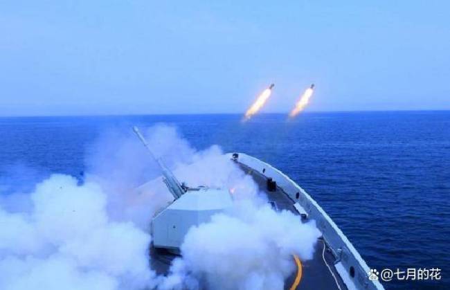 解放军连续14天炮火齐射，日本强行进入监视区，无人机坠毁机场。