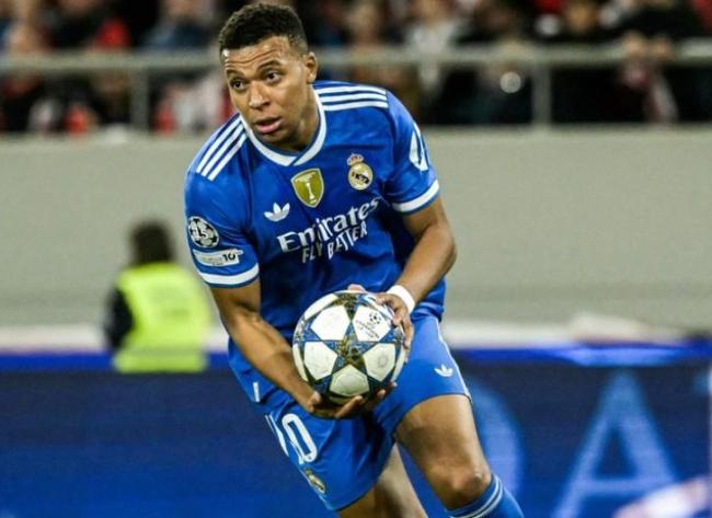 姆巴佩7分钟3球成欧冠最快戴帽球员