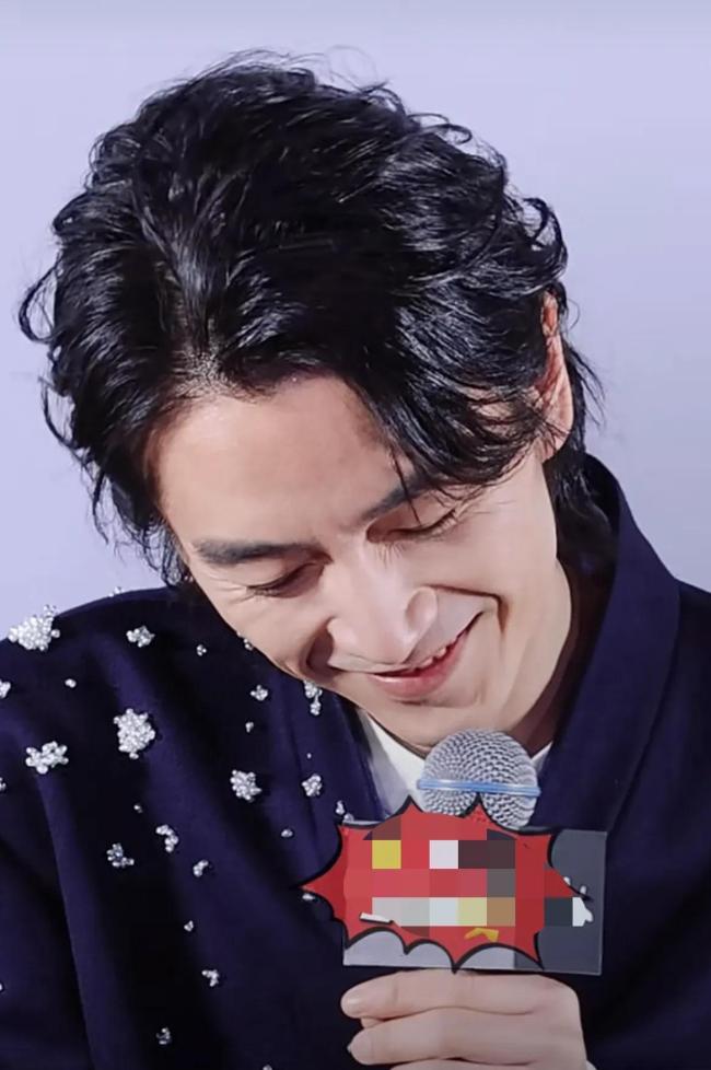 陳曉身高178體重只有100斤