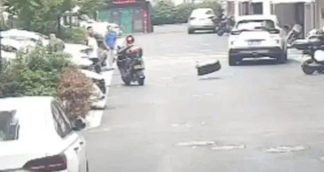 男子從6樓拋下30斤行李箱被刑拘 高空拋物危害大