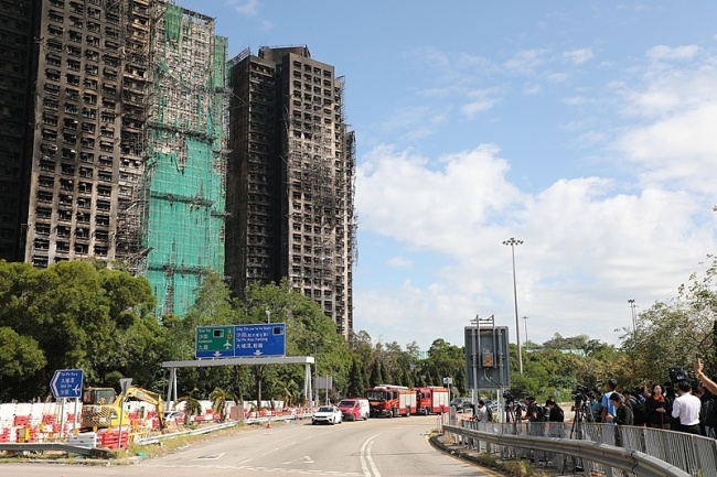 香港大埔火災已致146人遇難 仍有100人失聯