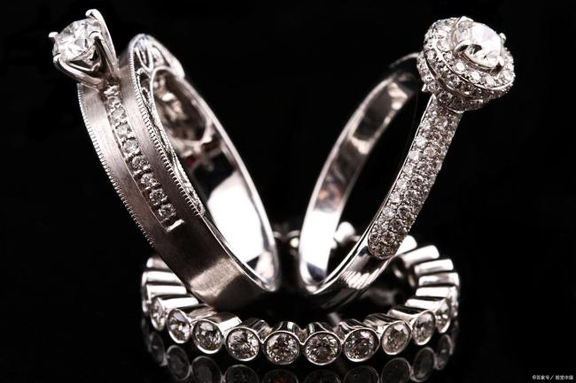 白銀緊缺庫存告急 供需革命推高價格