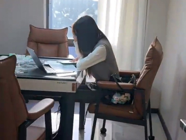 男子闲鱼出租麻将馆供考生自习 国考备考新选择