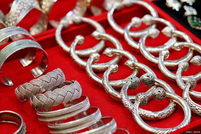 白銀緊缺庫存告急 供需革命推高價格