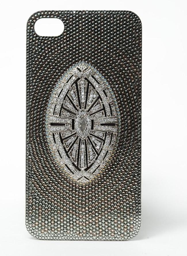 手机壳爱马仕一年狂卖36亿 年轻人的轻奢新宠