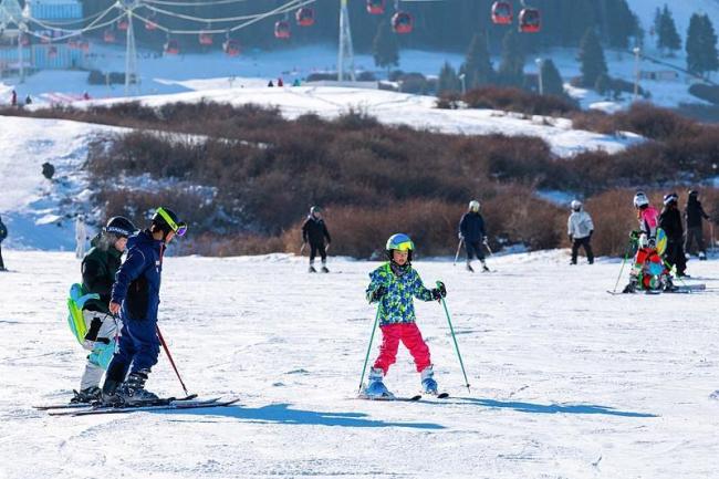 多地官宣"雪假" 網(wǎng)友:實名制羨慕 最長連休9天