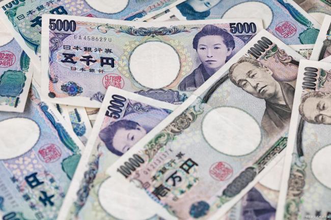 日本央行釋放加息信號 市場巨震 全球債市拋售潮起