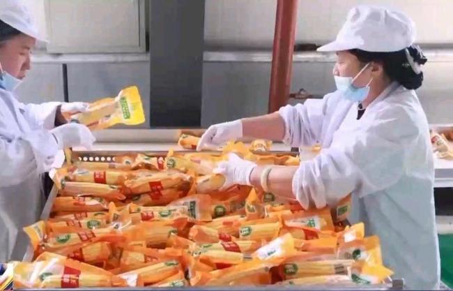 网传包装玉米是僵尸玉米?假 谣言引发“玉米惊魂”