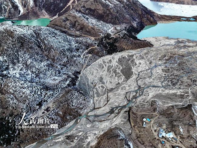 西藏八宿：来古冰川冬景