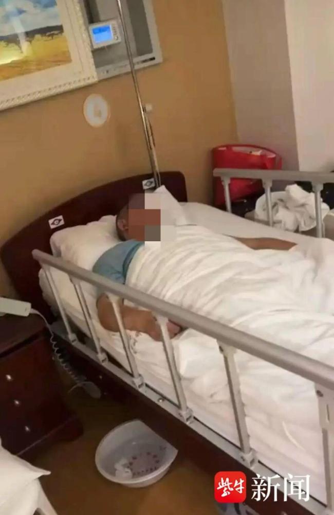 男子取170万 银行门口遭持枪抢劫 银行安保被质疑