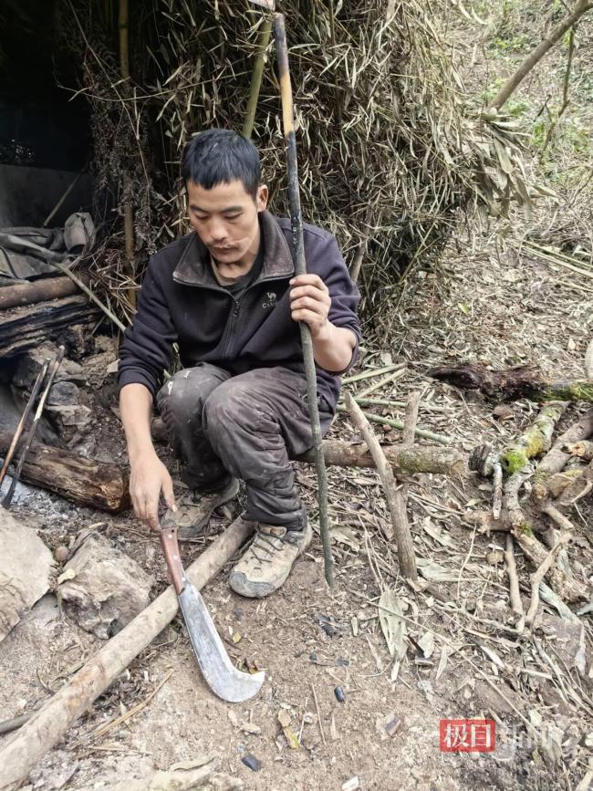 刀疤哥退赛 荒野求生决赛还剩10人 肠胃不适成退赛原因