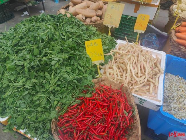 小米辣涨到28元1斤 市民：顶两斤肉