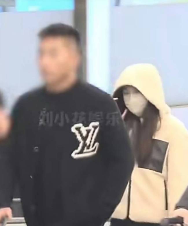 张佳宁与高至霆疑似已分手 新恋情曝光引发热议