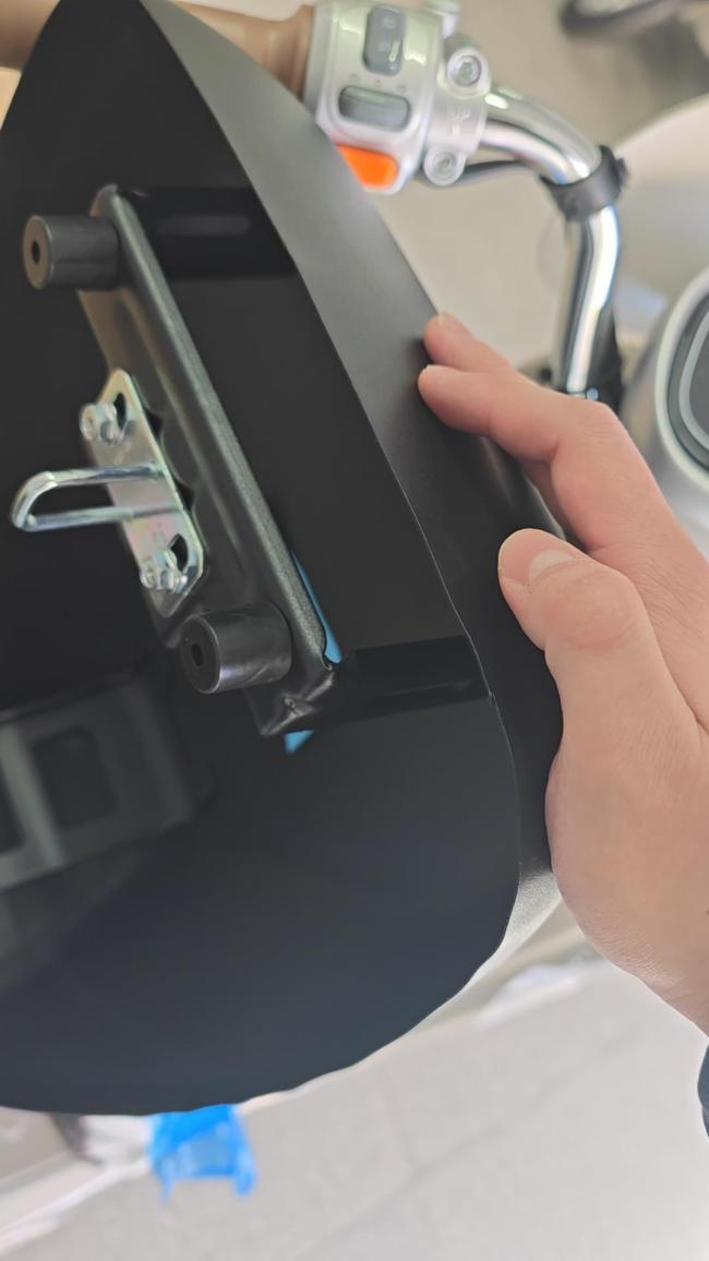 专家称电动车金属鞍座不实用 缺乏舒适性