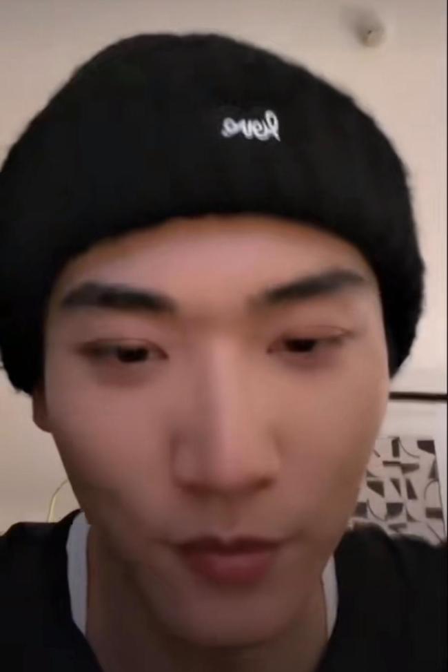 周柯宇说吻戏多到数不过来