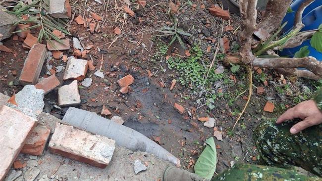 画面曝光!台陆军炮弹误落民宅 三户民宅受损