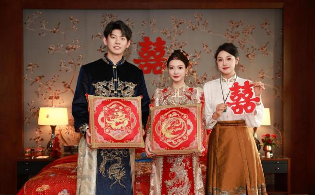 刘雨辰黄雅琼中式婚礼 郎才女貌天作之合