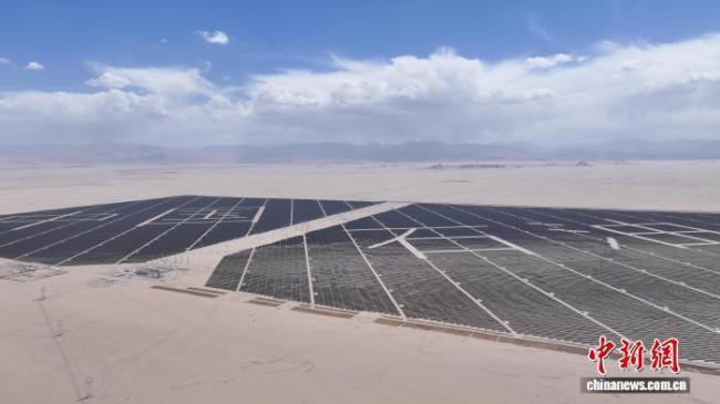 青海油田新能源发电量破10亿千瓦时 绿色转型显成效