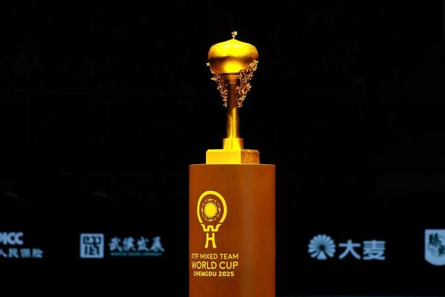 國(guó)乒戰(zhàn)勝日本隊(duì)奪混團(tuán)世界杯冠軍