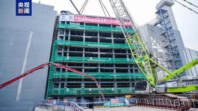 千噸級(jí)“巨無霸”就位:平陸運(yùn)河船閘安裝完成